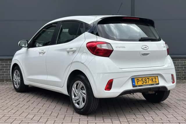 Hyundai i10 (2022) thumbnail 14