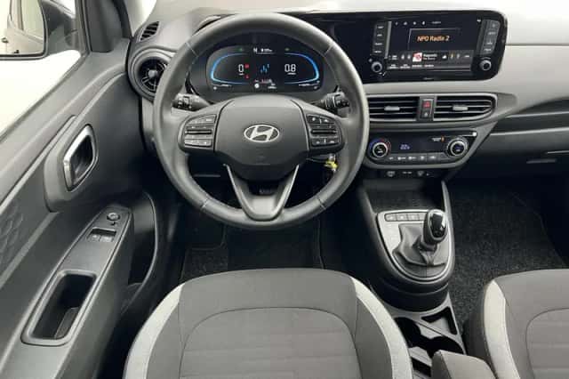Hyundai i10 (2024) thumbnail 2