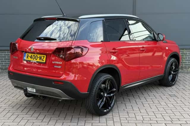 Suzuki Vitara (2022) thumbnail 3
