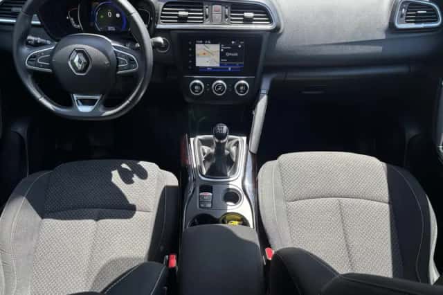Renault Kadjar (2022) thumbnail 2