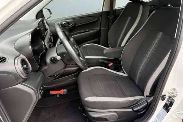 Hyundai i10 (2022) thumbnail 4