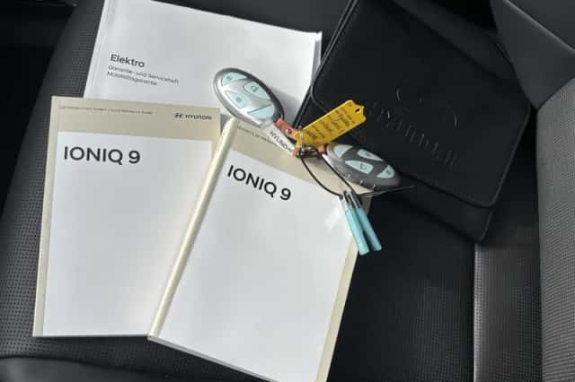 Hyundai Ioniq 9 (2025) thumbnail 5