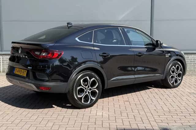 Renault Arkana (2023) thumbnail 3