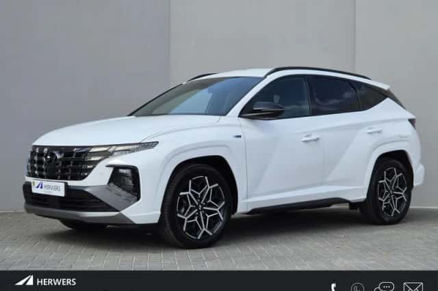 Hyundai Tucson (2024) thumbnail 1