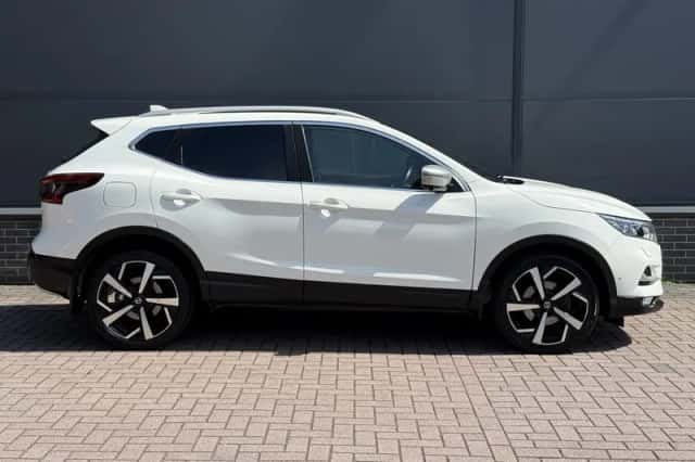 Nissan Qashqai (2018) thumbnail 6