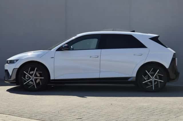 Hyundai Ioniq 5 (2025) thumbnail 5