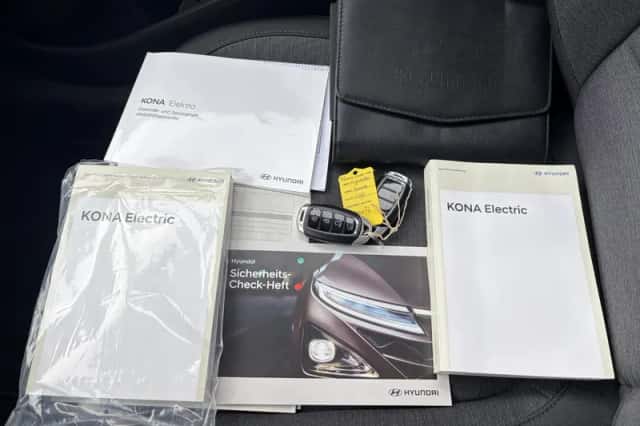 Hyundai Kona (2022) thumbnail 5