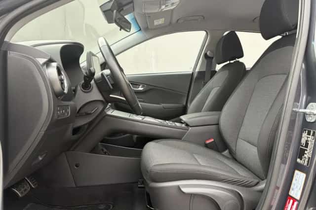 Hyundai Kona (2022) thumbnail 6