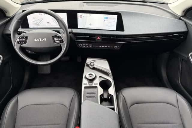 Kia EV6 (2025) thumbnail 2