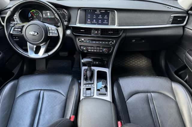 Kia Optima Sportswagon (2020) thumbnail 2