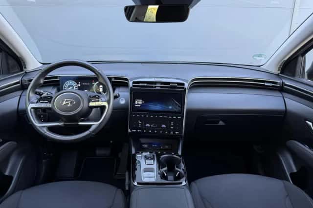 Hyundai Tucson (2024) thumbnail 2