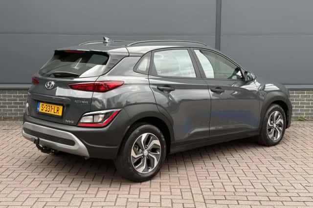 Hyundai Kona (2023) thumbnail 3