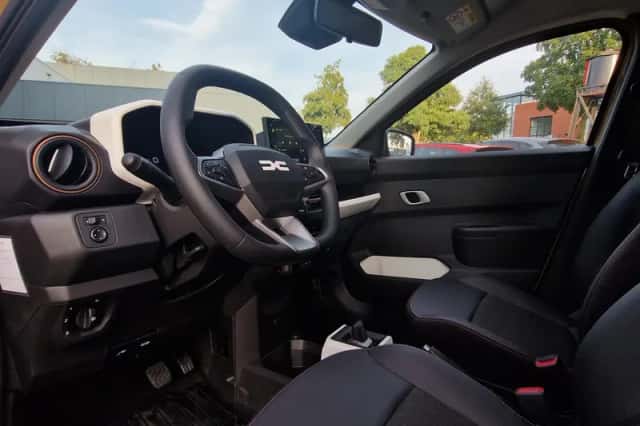 Dacia Spring (2024) thumbnail 6