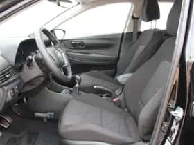 Hyundai Bayon (2024) thumbnail 6