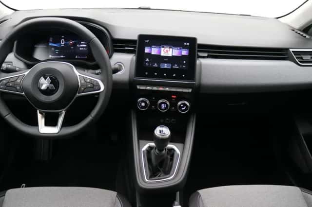 Mitsubishi Colt (2025) thumbnail 2