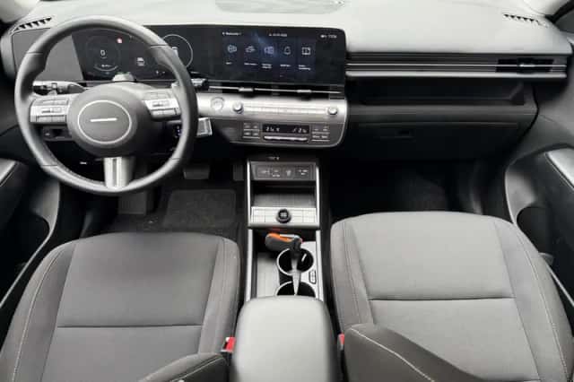 Hyundai Kona (2025) thumbnail 2
