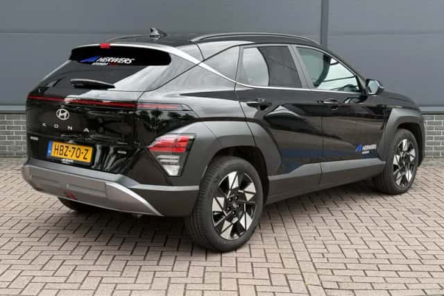 Hyundai Kona (2025) thumbnail 3