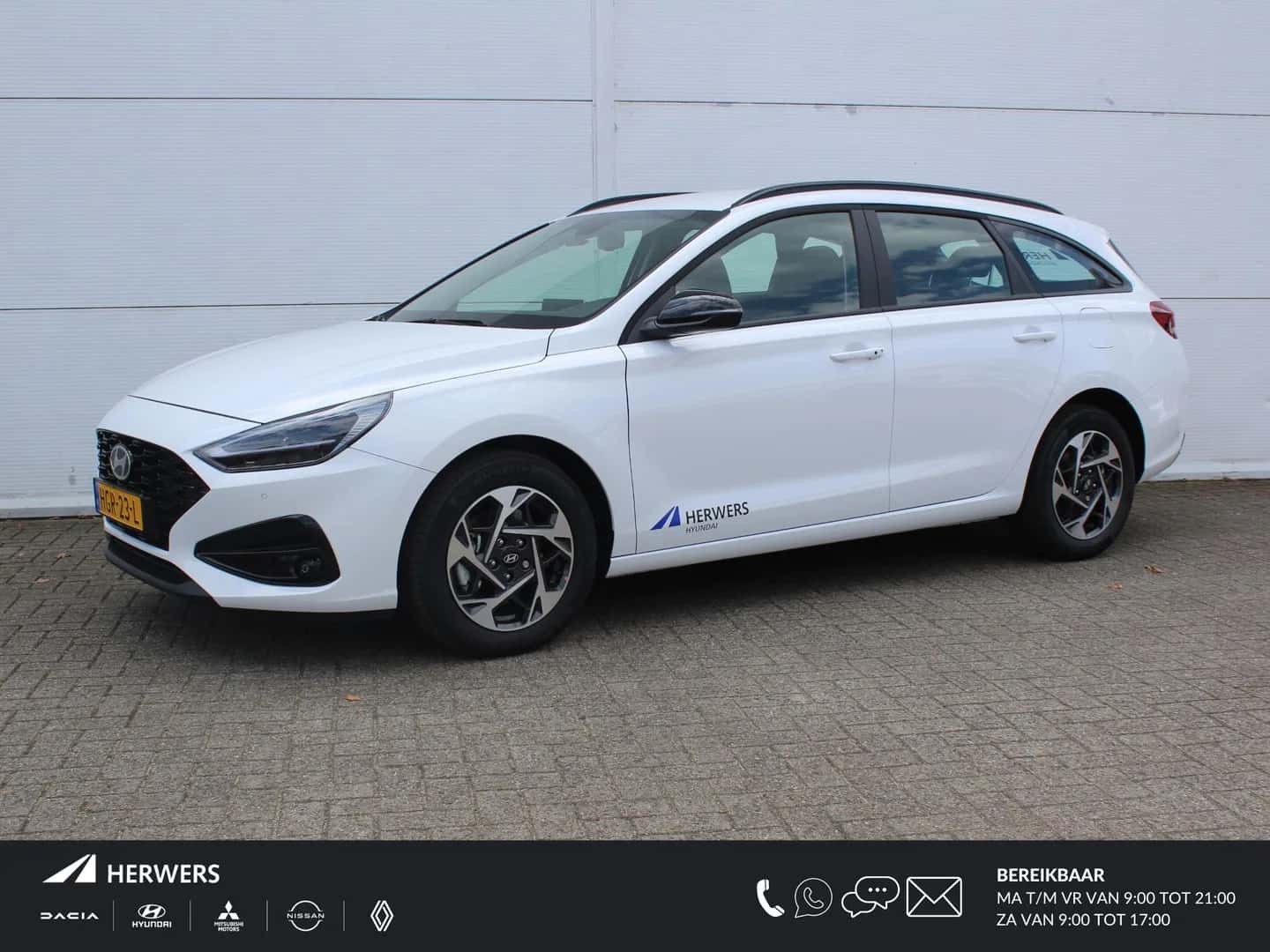 Hyundai i30 (2025) — foto 1
