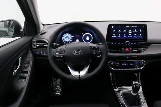 Hyundai i30 (2025) thumbnail 3