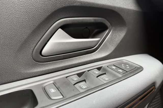 Dacia Sandero Stepway (2025) thumbnail 13