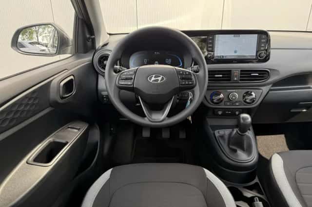 Hyundai i10 (2025) thumbnail 2
