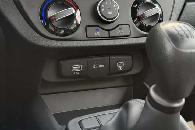 Hyundai i10 (2025) thumbnail 24
