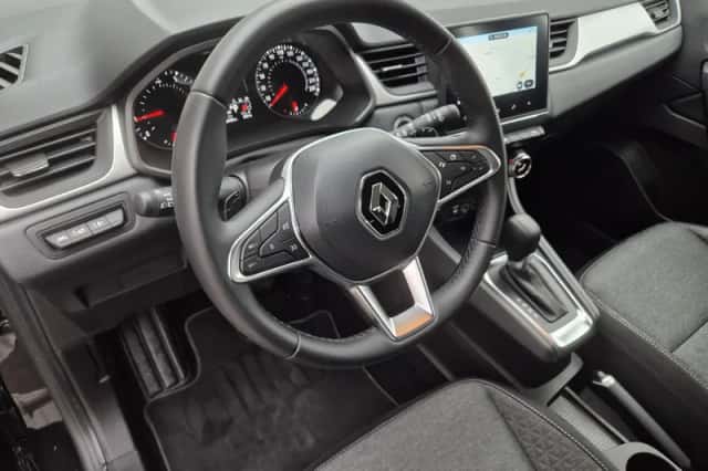 Renault Captur (2023) thumbnail 22
