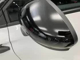 Renault Captur (2024) thumbnail 31