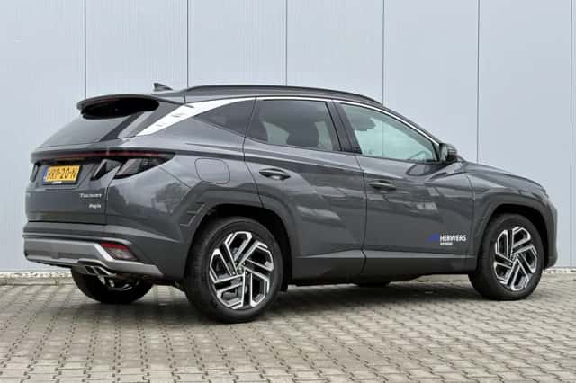 Hyundai Tucson (2025) thumbnail 3