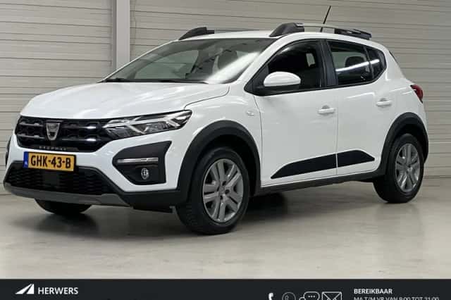 Dacia Sandero Stepway (2023) thumbnail 1