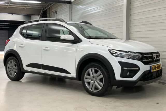 Dacia Sandero Stepway (2023) thumbnail 18