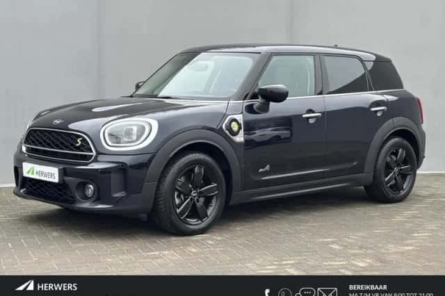 MINI Countryman (2023) thumbnail 1