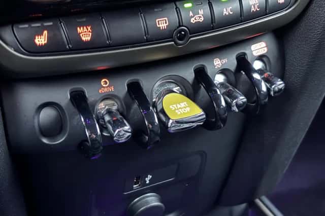 MINI Countryman (2023) thumbnail 23