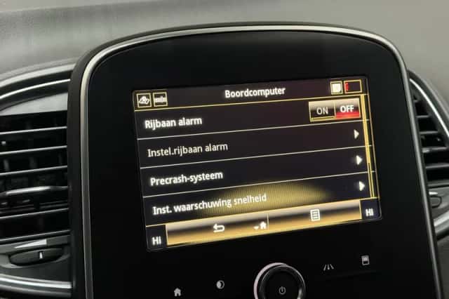 Renault Grand Scénic (2023) thumbnail 20