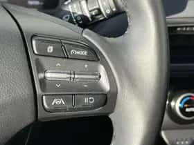 Hyundai Kona (2022) thumbnail 12