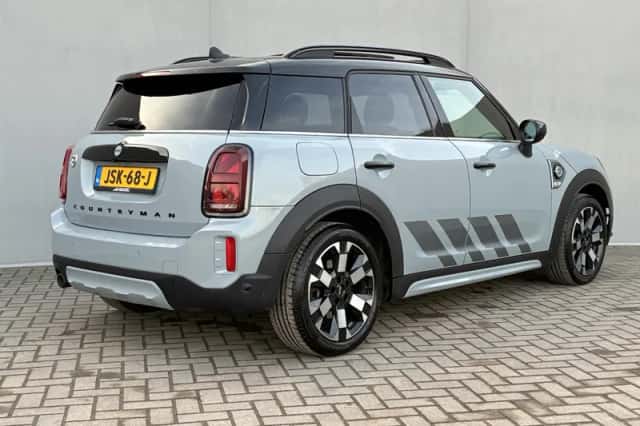 MINI Countryman (2023) thumbnail 3