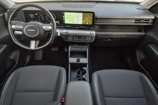 Hyundai Kona (2025) thumbnail 2
