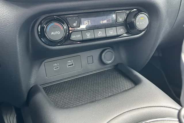 Nissan Juke (2025) thumbnail 25