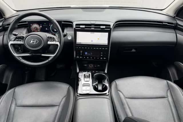 Hyundai Tucson (2022) thumbnail 2