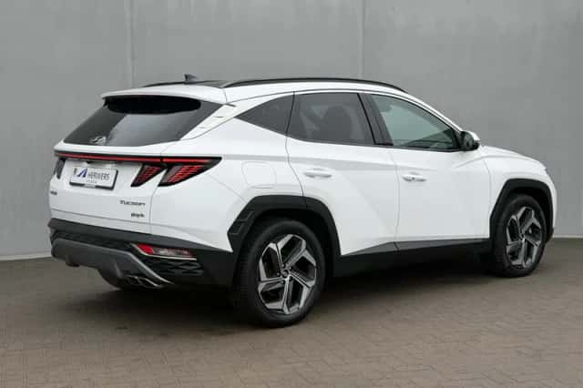 Hyundai Tucson (2022) thumbnail 3