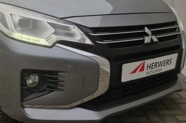 Mitsubishi Space Star (2022) thumbnail 27