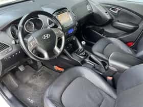 Hyundai ix35 (2016) thumbnail 21