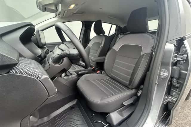 Dacia Sandero (2024) thumbnail 6