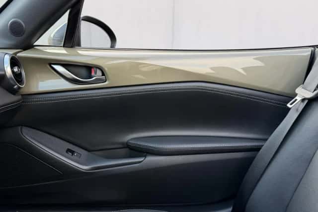 Mazda MX-5 (2023) thumbnail 61