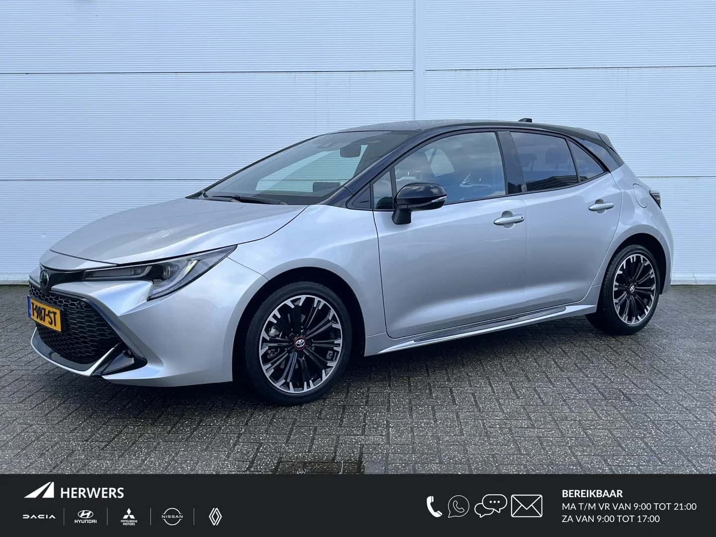 Toyota Corolla (2023) — foto 1