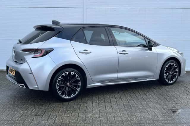Toyota Corolla (2023) thumbnail 3