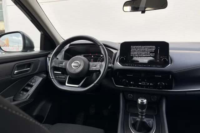 Nissan Qashqai (2022) thumbnail 2