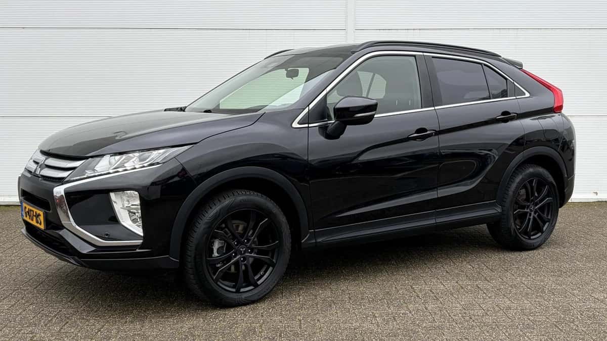 Mitsubishi Eclipse Cross (2018) — foto 1