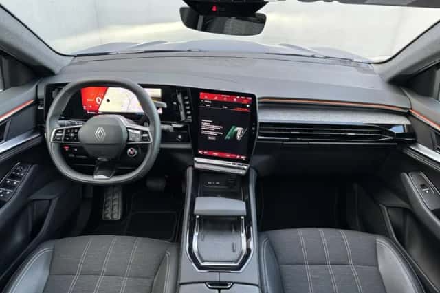 Renault Austral (2025) thumbnail 2