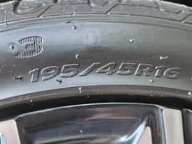 Hyundai i10 (2023) thumbnail 29